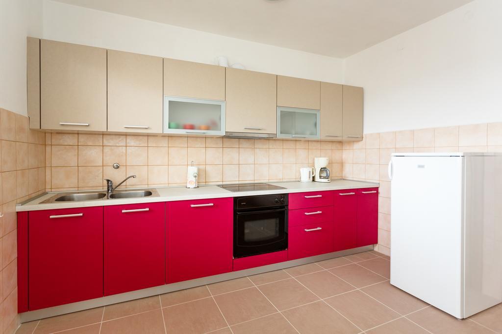 Apartment Nevenka Krk Town Bagian luar foto